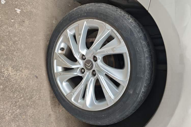 Used Citroen C4L 2014 1.6THP Intelligent Drive Automatic Dynamic Model Right Rear Wheel Hub