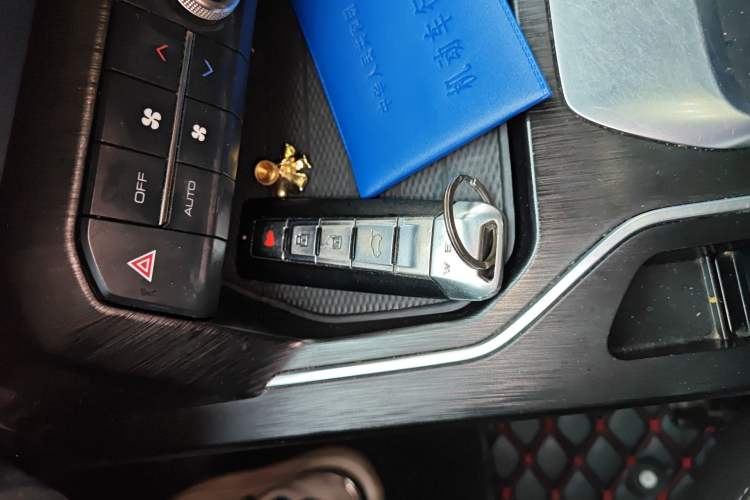 Used Wey VV5 2020 1.5T Two-Wheel Drive Smart Pioneer Vehicle Key