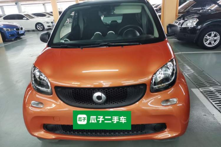 Used smart fortwo 2015 1.0L 52 kW hardtop Dynamic version