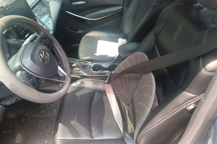 Used Toyota Corolla 2021 Dual-Motor 1.8L E-CVT Elite Edition Left Front Seat