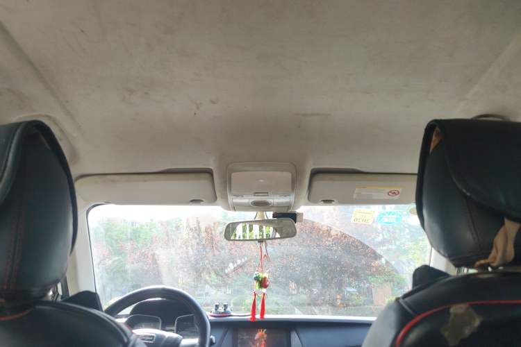 Used Zotye Domy X5 2016 1.5T Manual Elite 7-Seater China V Standard Headliner