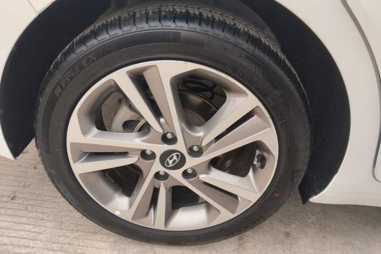 Used Hyundai Elantra (6th Generation / Lingdong) 2016 1.6L Automatic ZhiXuan – Elite Version
