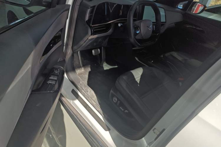 Used Hongqi EH7 2024 820 Pro