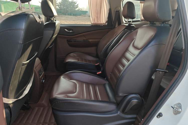 Used FORTHING SX6 2016 1.6L CVT Deluxe Model
