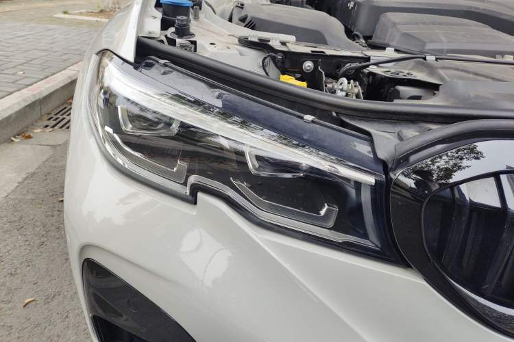 Used BMW 3 Series 2022 325Li M Sport Night Edition Package Right Front Headlight