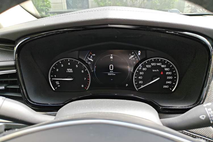 Used Cadillac XT5 2018 25T Luxury Model