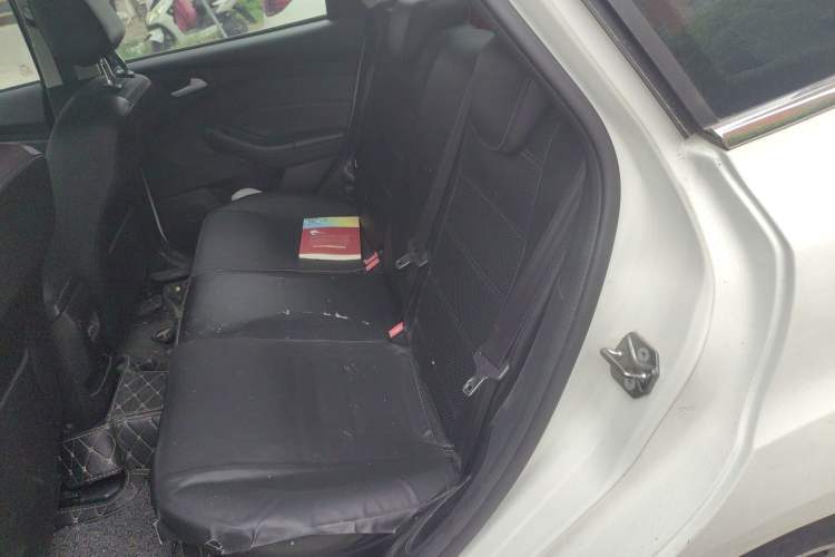 Used Ford Focus 2015 Sedan EcoBoost 125 Manual – Ultra-Style Edition Left Rear Seat