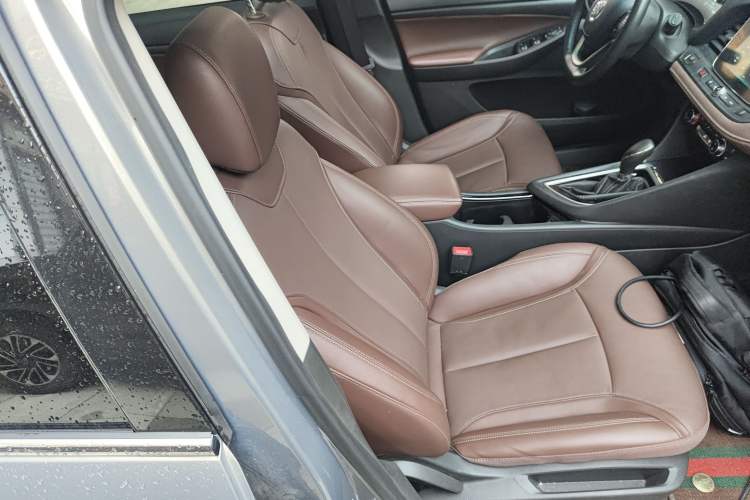 Used Buick GL6 2019 18T 6-Seater Connected Luxury Version China VI Standard