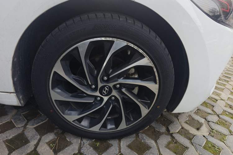 Used Hyundai Elantra (6th Generation / Lingdong) 2019 1.4T Dual-Clutch Xuan Dong · Dynamic Model
