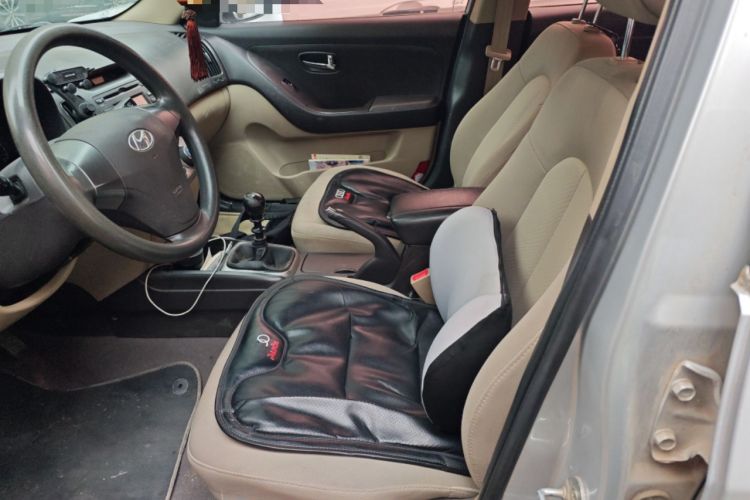 Used Hyundai Celesta 2011 1.6L Manual Luxury Model Left Front Seat