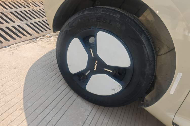 Used CHANGAN NEVO Lumin 2022 210km Sweet Edition Exterior 5