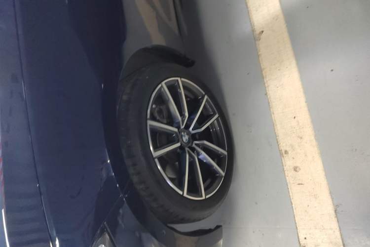 Used BMW 3 Series 2023 325Li M Sport Package Exterior 4