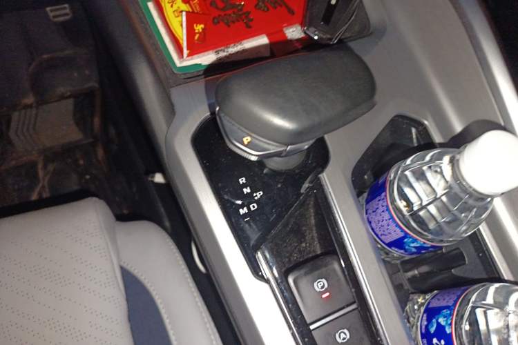 Used Geely Auto Preface 2023 2.0TD Prestige Version Gear Lever