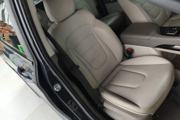 Used Hyundai Custo 2021 270TGDi Prestige LUX Right Front Seat