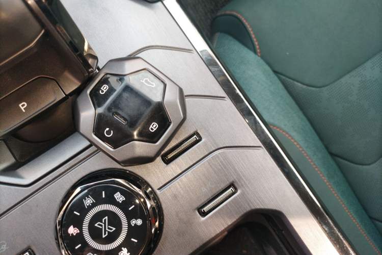 Used JETOUR Traveler 2023 2.0T All-Wheel-Drive CrossPRO