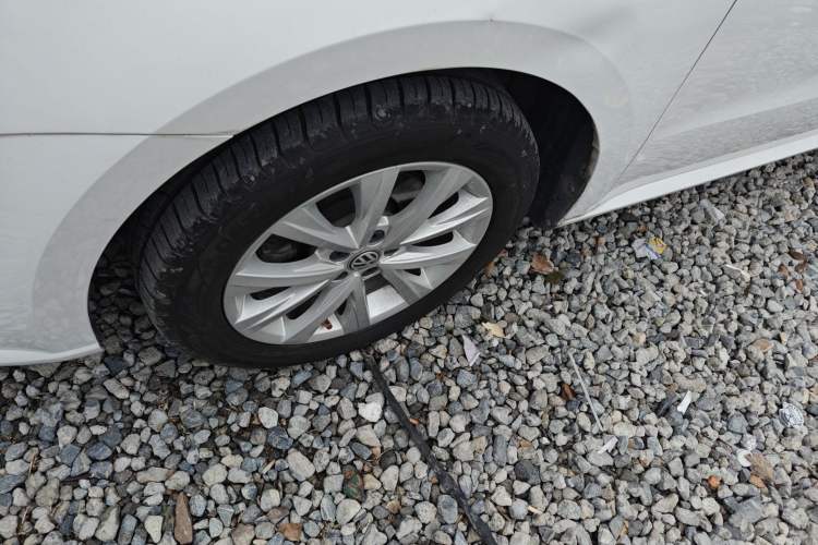 Used Volkswagen Lavida 2015 1.6L Automatic Comfort Edition
