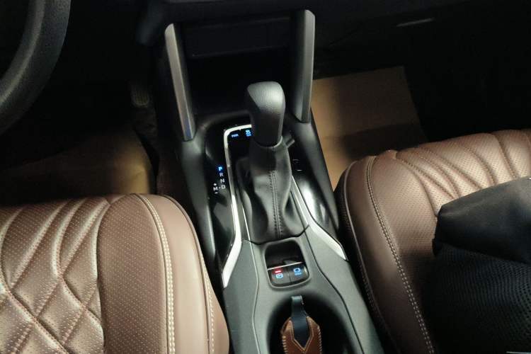 Used Toyota FRONTLANDER 2022 2.0L CVT Leading Edition
