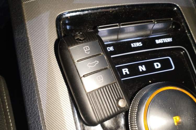 Used Roewe RX5 New Energy 2017 ERX5 EV400 Electric Internet Luxury Edition
