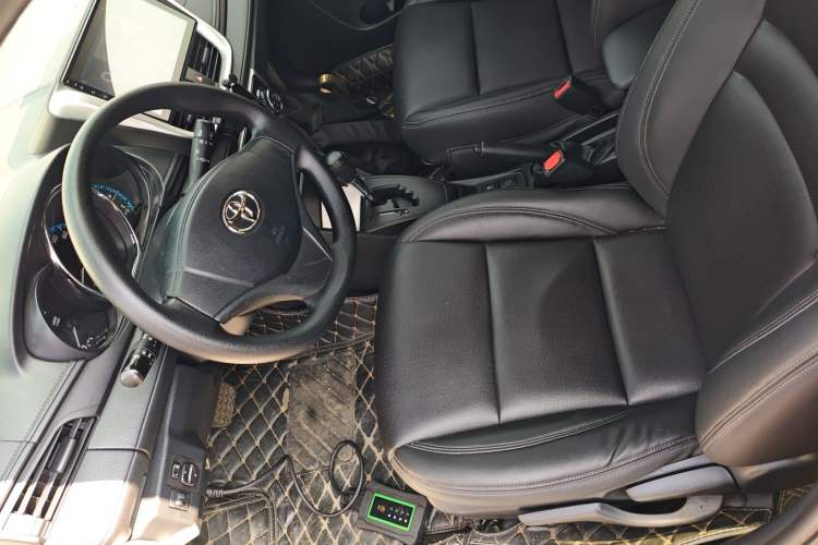 Used Toyota YARiS L Zhi Xuan 2016 Revised 1.5E CVT Charming Edition
