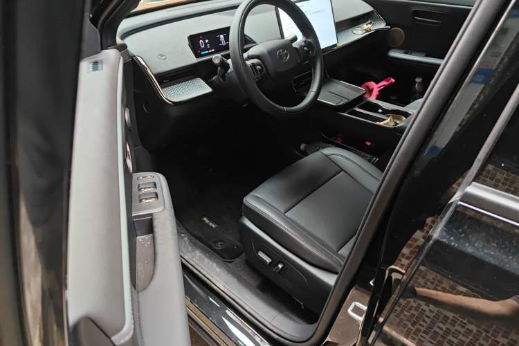 Used Toyota BZ 3X 2025 520 Pro+ LiDAR Edition Driver Seat