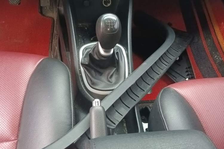 Used Kia K2 2012 Hatchback 1.4L MT Cool Edition Commemorative Model
