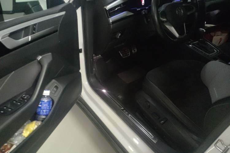 Used Volkswagen FAW-Volkswagen CC 2023 Adventure Vehicle 330TSI Hunter Vision Edition