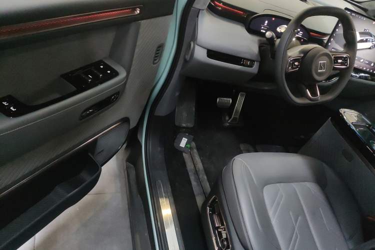 Used Zeekr MIX 2025 Long-Range Intelligent Driving Edition
