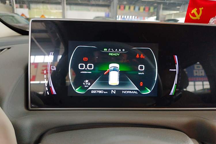 Used ORA White Cat 2022 Xiaoyue Mao Edition 360 km Luxury Model Lithium NMC