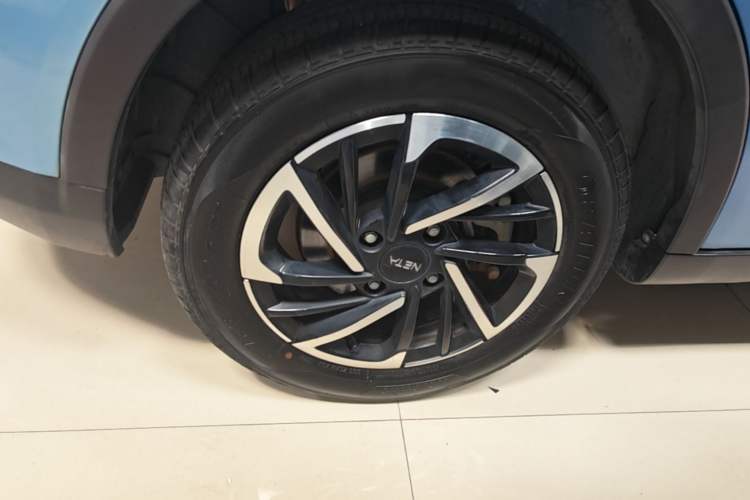 Used NETA V 2022 Long-Range Industry Custom Edition Right Rear Wheel Hub