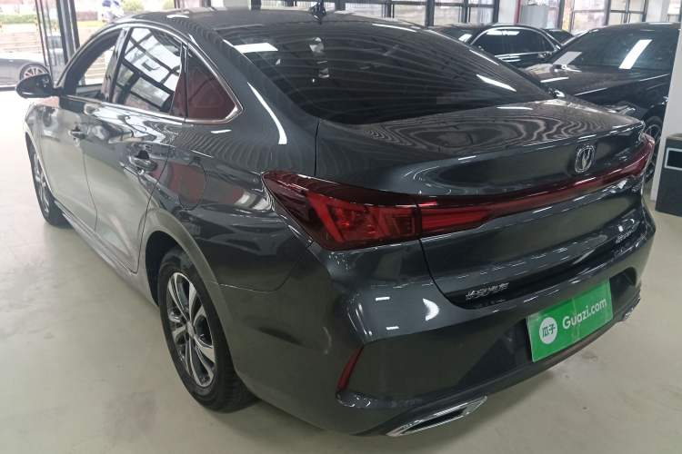 Used CHANGAN Eado 2023 Changan Edition PLUS Blue Whale NE 1.4T GDI DCT Prestige Version
