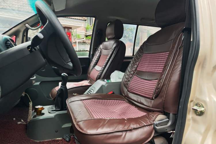 Used FORTHING Lingzhi 2013 V3 1.5L 7-Seater Luxury Model
