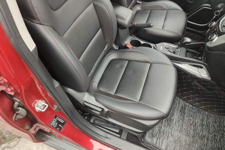 Used CHANGAN CS35 2016 1.6L Automatic Luxury Model China IV Standard