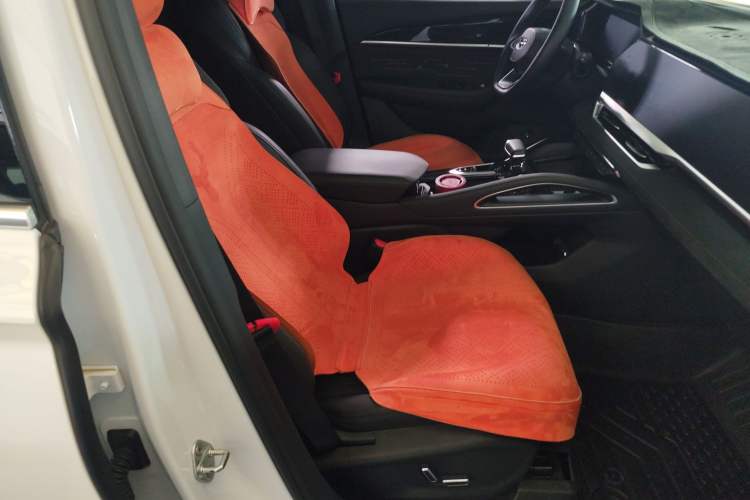 Used Geely Auto Monjaro L 2024 2.0TD High-Power Automatic Two-Wheel Drive Skyline Edition