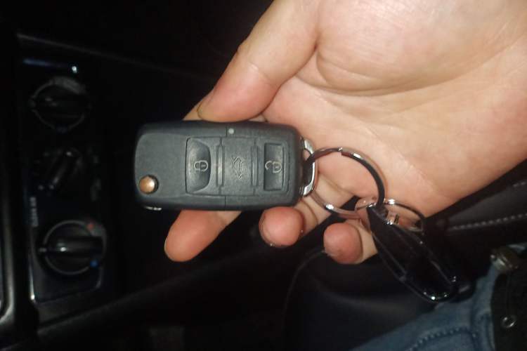 Used Volkswagen Polo 2016 1.6L Automatic Comfort Model Vehicle Key