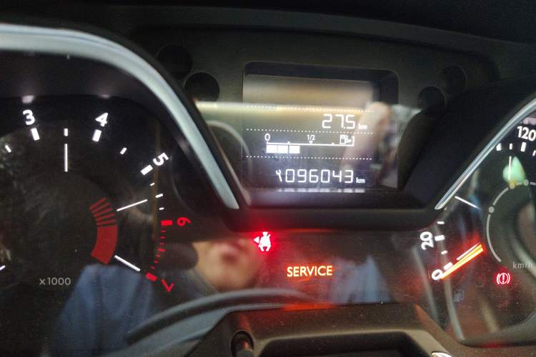 Used Citroen C4 Sega 2016 1.6L Manual Comfort Model Odometer Close Up