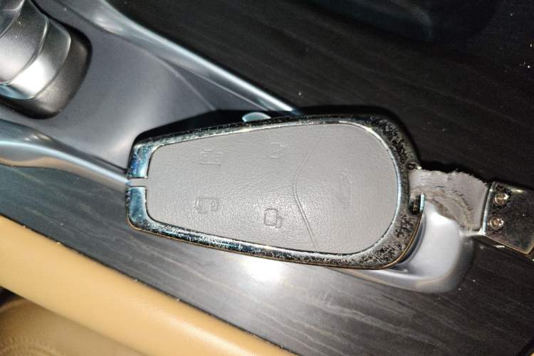 Used VOYAH Dream 2024 PHEV Extended-Range Premium Edition Vehicle Key