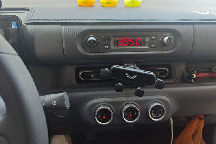 Used Wuling Zhiguang New Energy 2025 Model 305km Ambitious Edition