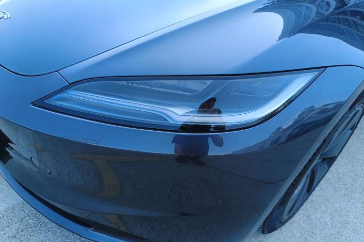 Used Tesla Model 3 2023 Long-Range All-Wheel-Drive Version