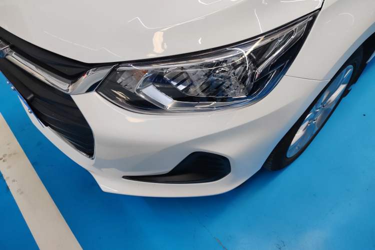 Used Chevrolet Cavalier 2020 325T Automatic Enjoyment Edition Left Front Headlight