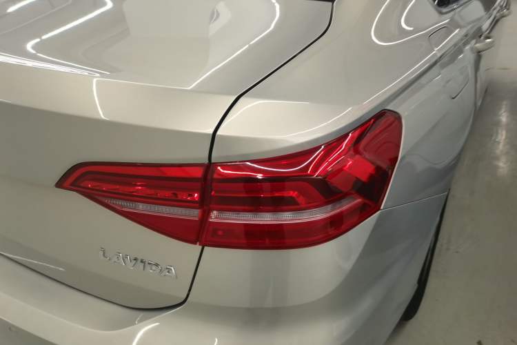 Used Volkswagen Lavida 2019 1.5L Automatic Comfort Edition China VI Standard