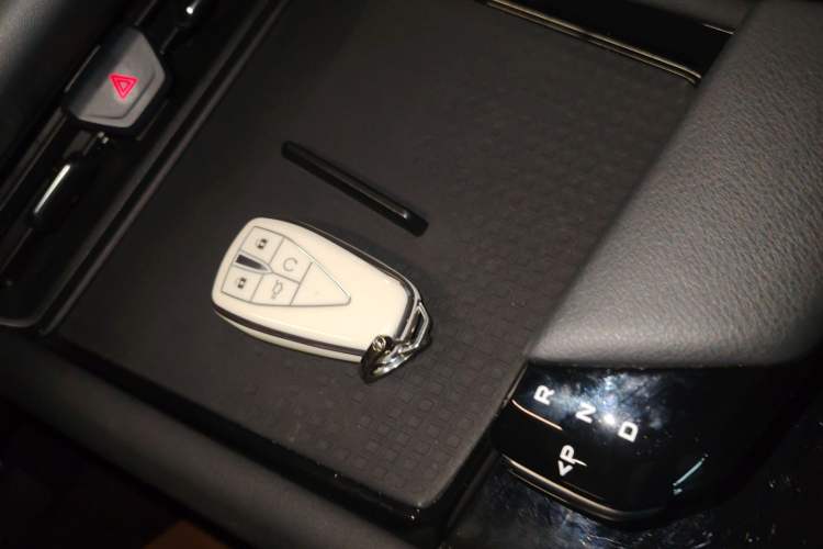 Used CHANGAN UNI-T 2023 Second-Generation 1.5T Prestige Model
