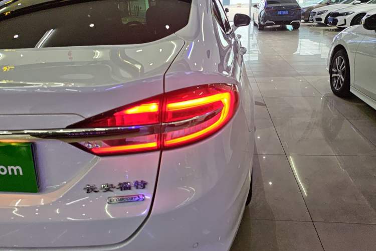 Used Ford Mondeo 2017 EcoBoost 180 Stylish Model Right Rear Taillight