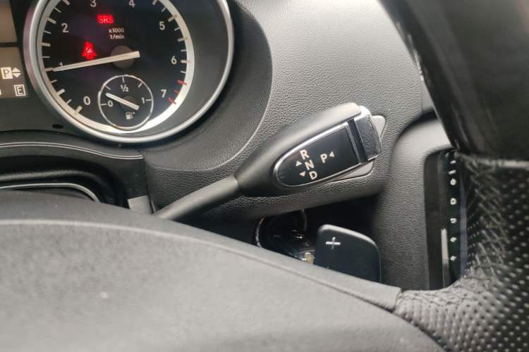 Used Mercedes-Benz R-Class 2017 R 320 4MATIC Business Edition Prestige Model