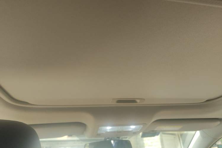 Used Toyota Corolla 2016 Dual-Engine 1.8L E-CVT Elite Edition
