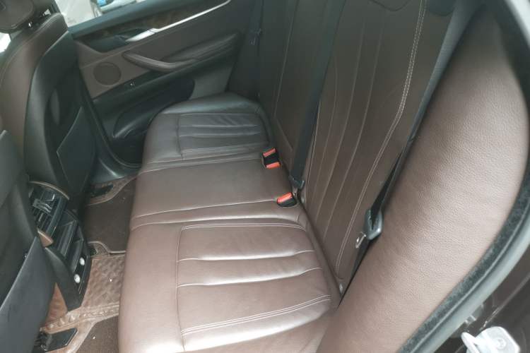 Used BMW X5 2015 xDrive28i
