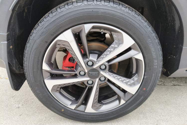 Used Geely Auto Coolray 2022 Bin Yue COOL 1.5TD DCT Hot Engine Edition Right Rear Wheel Hub