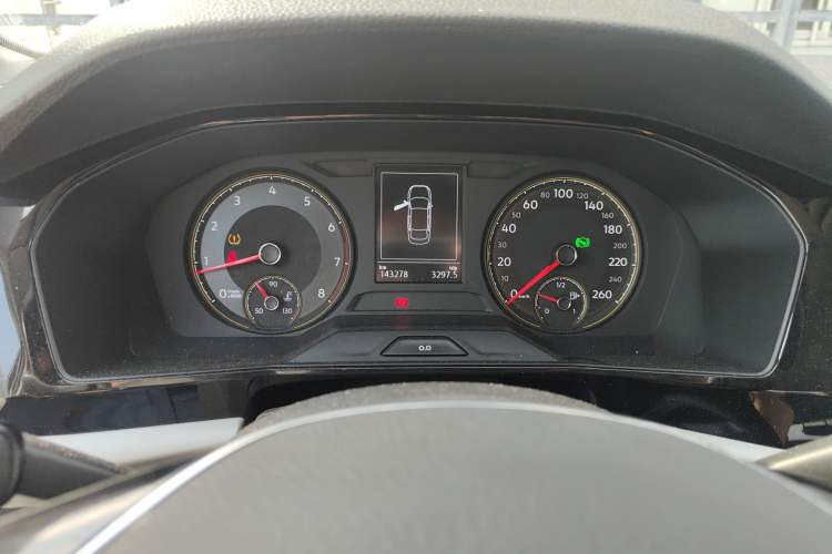 Used Volkswagen Lavida 2018 1.5L Automatic Comfort Edition China V Standard Instrument Cluster