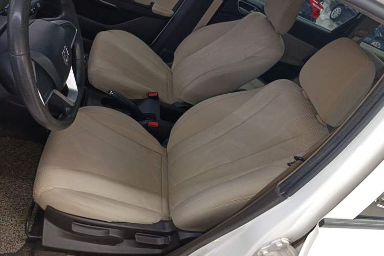 Used Baojun 310W 2017 1.5L Manual Comfort Version China V
