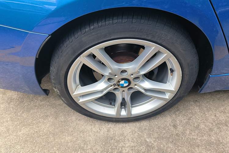 Used BMW 3 Series 2018 320Li Leading Model M Sport Package Exterior 5