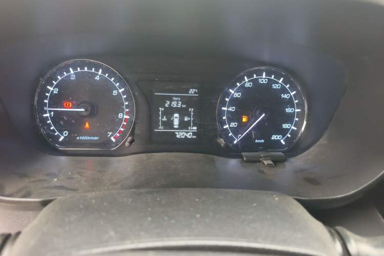 Used CHANGAN OSHAN X70A 
